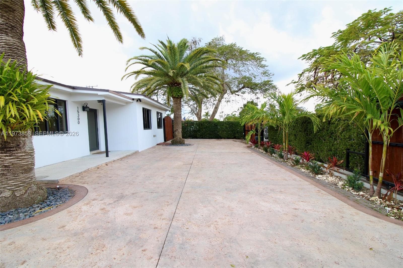 15300 SW 299th St photo 1