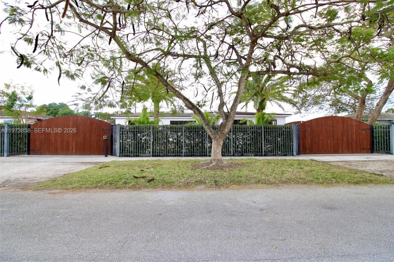 15300 SW 299th St photo 4