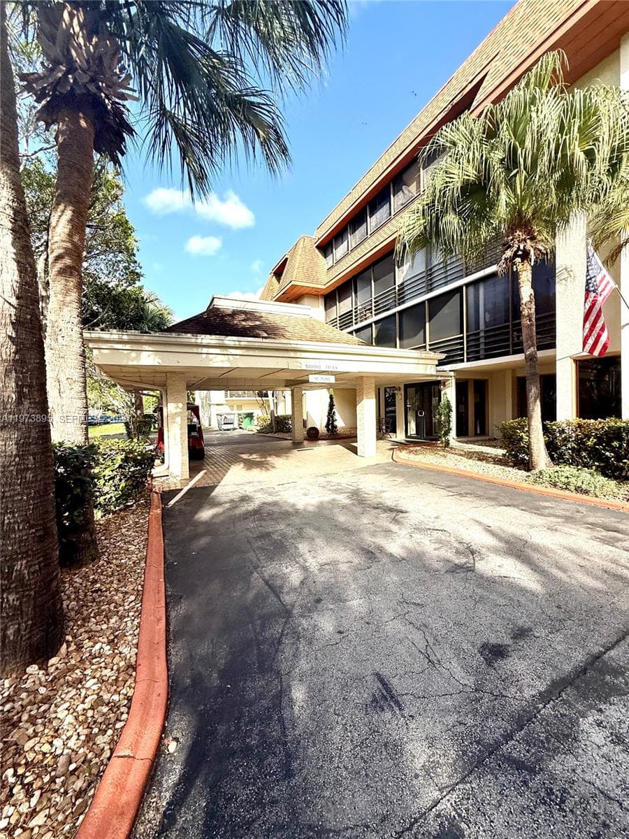 Cedar Glenn · #227-E in Miami - Photo 25