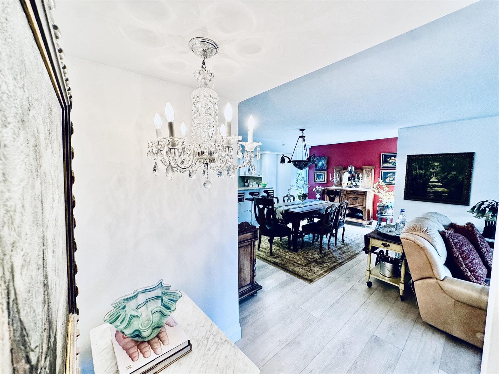 OPEN FLOORPLAN