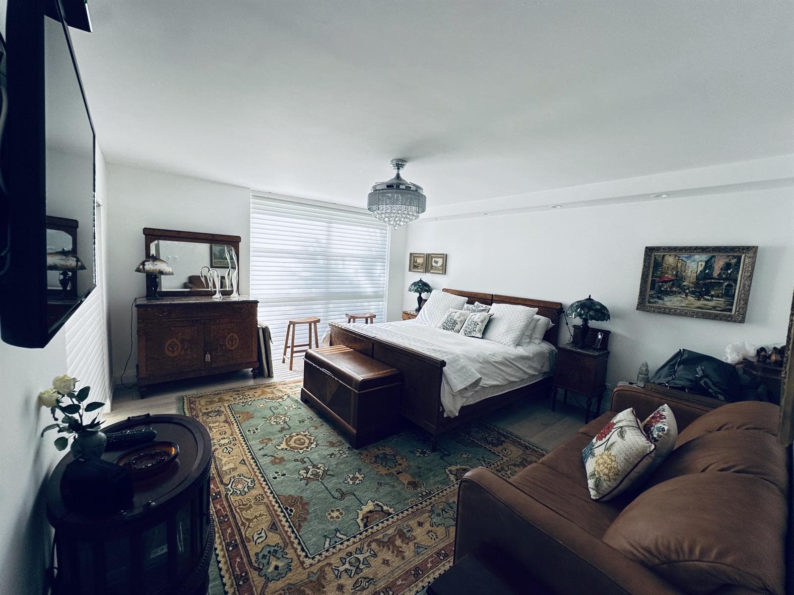 PRINCIPLE BEDROOM