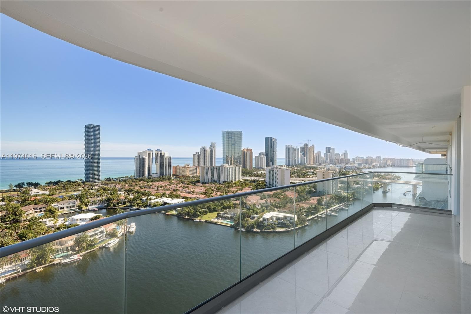 Turnberry Isle · #28J in Aventura - Photo 3