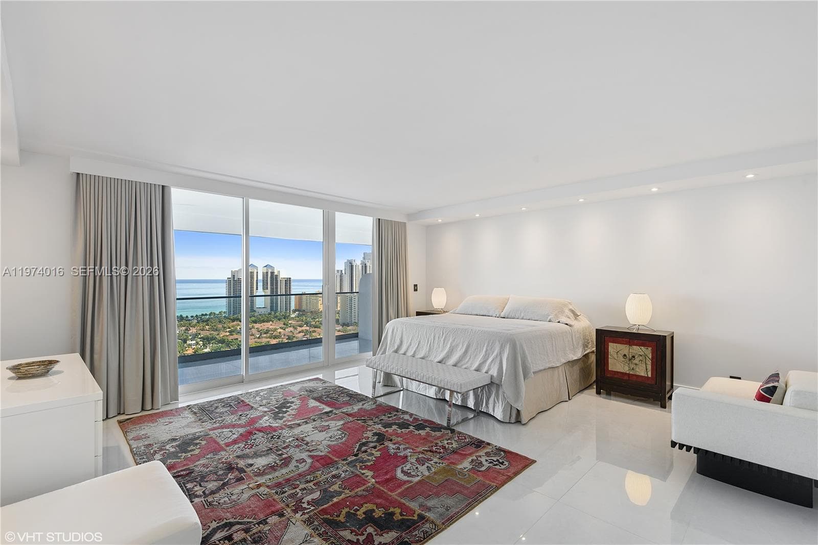 Turnberry Isle · #28J in Aventura - Photo 9