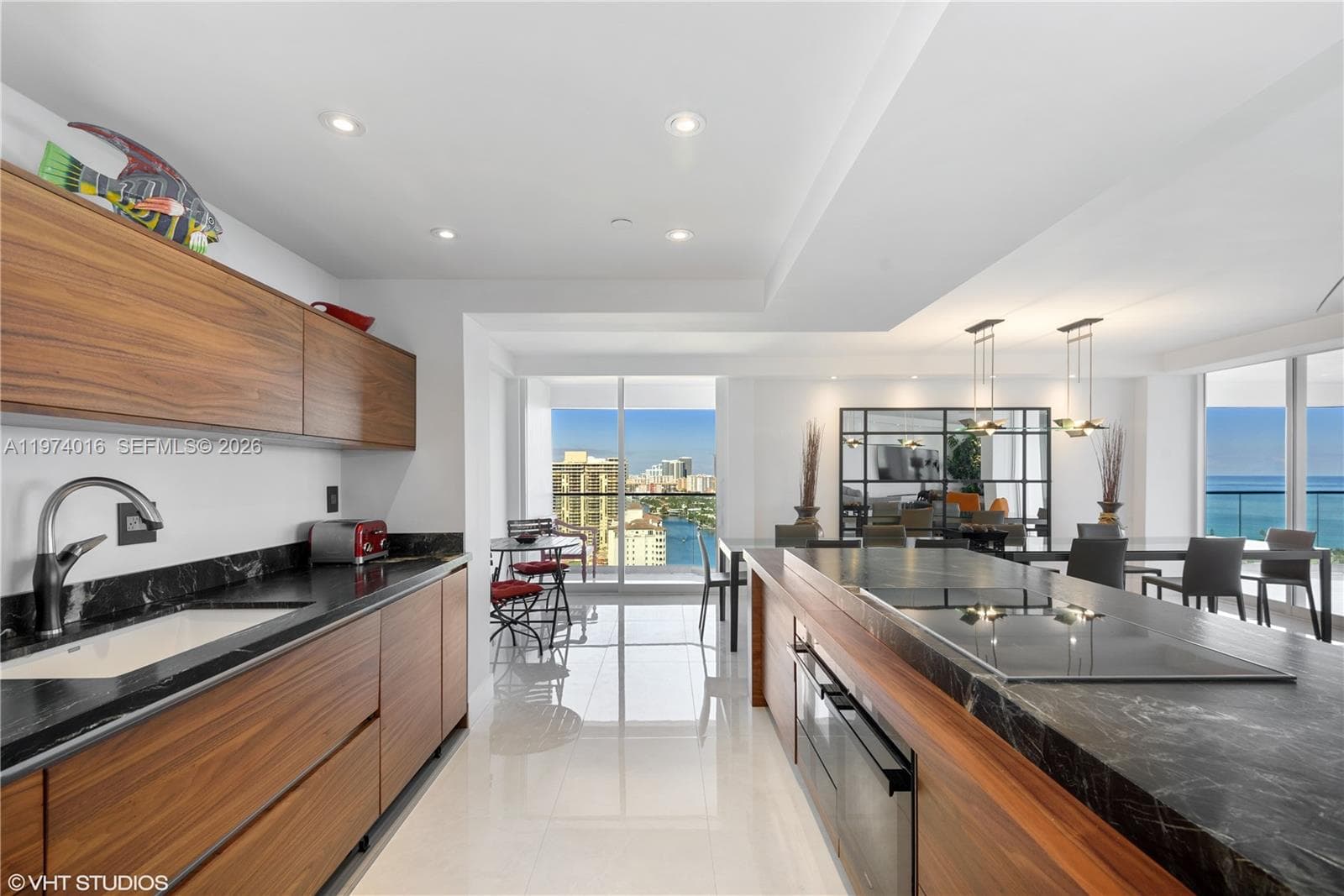 Turnberry Isle · #28J in Aventura - Photo 8