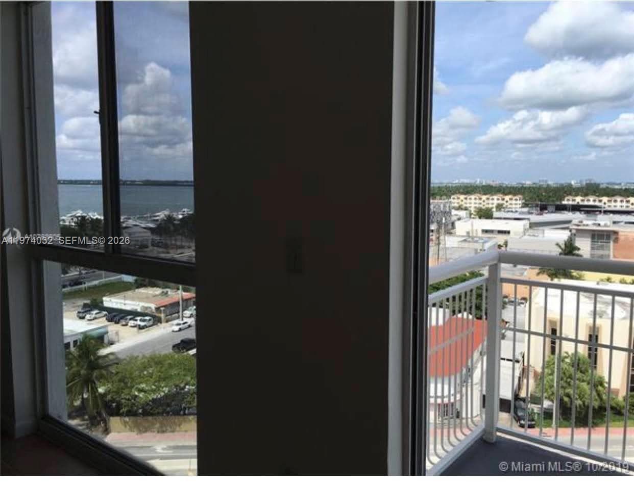 bay plaza · #1107 in Miami Beach - Photo 8