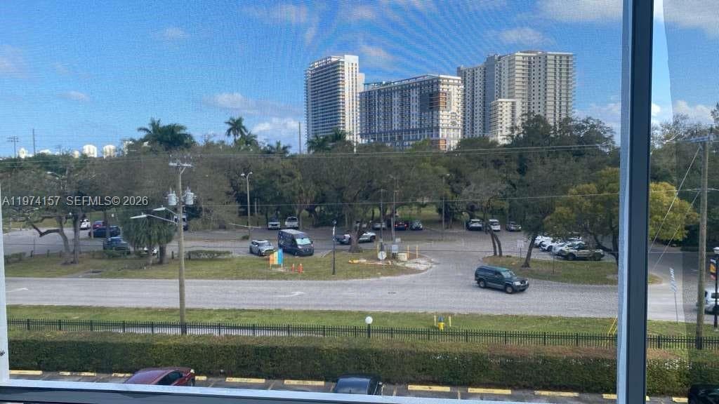 woodside · #A408 in North Miami Beach - Photo 15