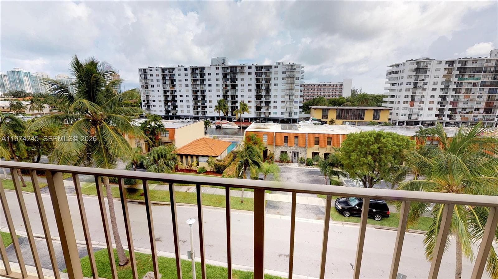 CARIBBEAN HOUSE CONDO · #501 in North Miami Beach - Photo 19