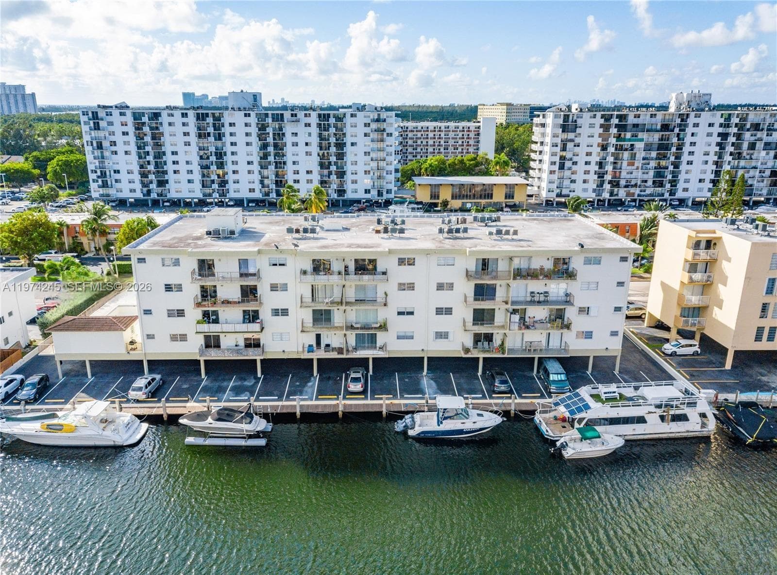 CARIBBEAN HOUSE CONDO · #501 in North Miami Beach - Photo 44