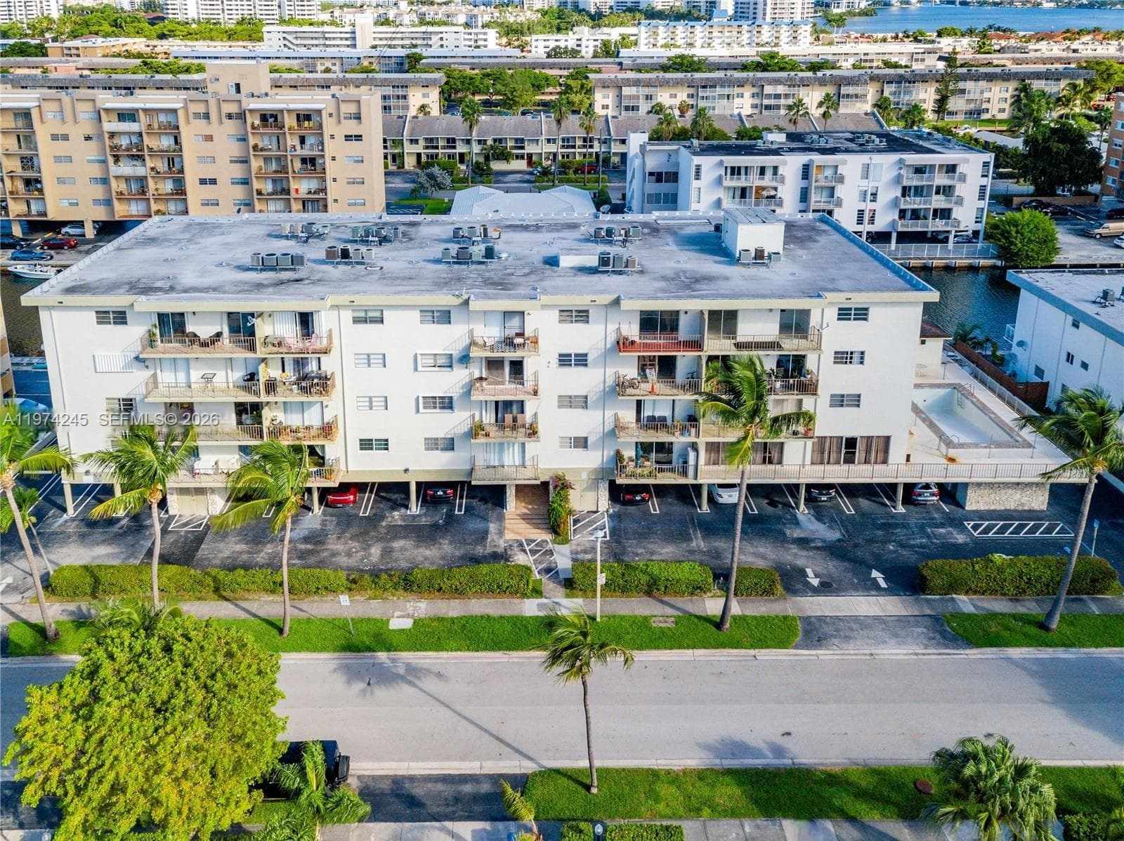 CARIBBEAN HOUSE CONDO · #501 in North Miami Beach - Photo 40