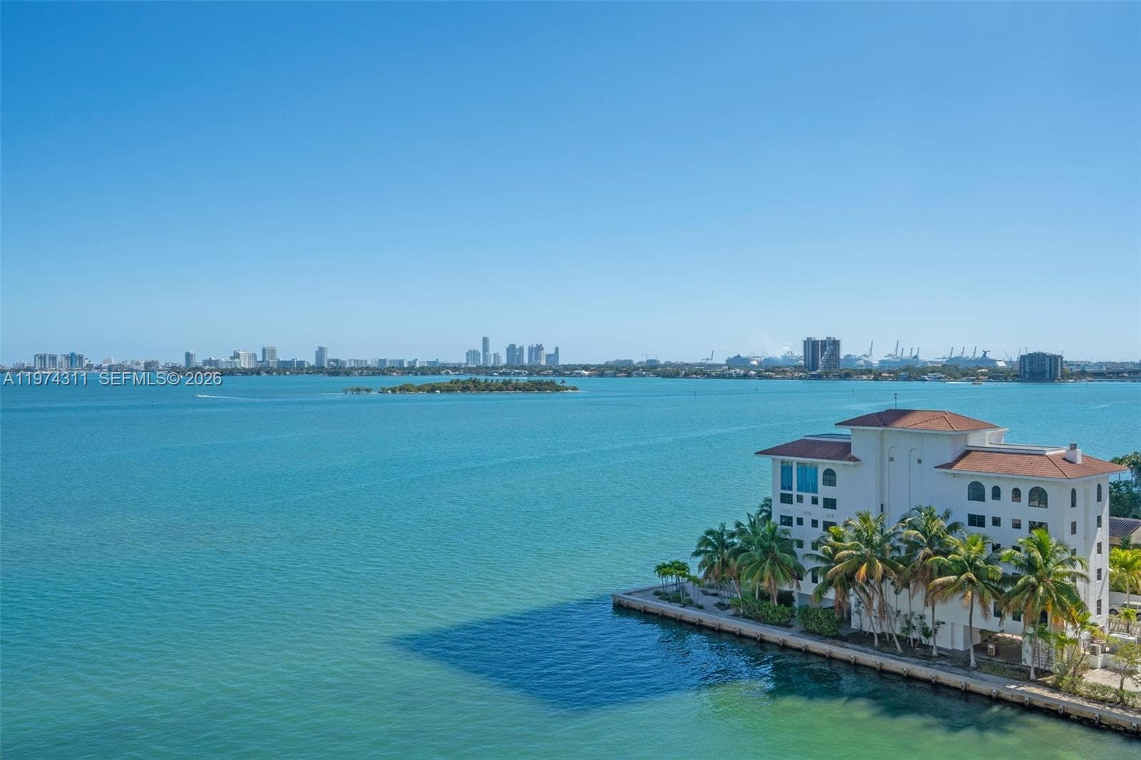 MOON BAY OF MIAMI CONDO · #1105 in Miami - Photo 17