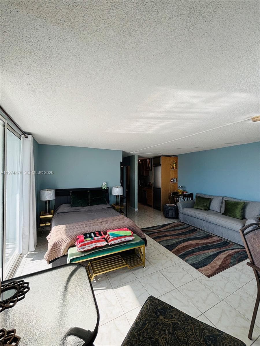 ISLANDER CONDO APTS · #608 in Miami Beach - Photo 11
