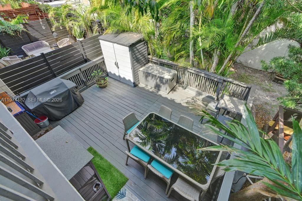 LAKEVIEW TOWNHOUSES · #77 in North Miami Beach - Photo 23
