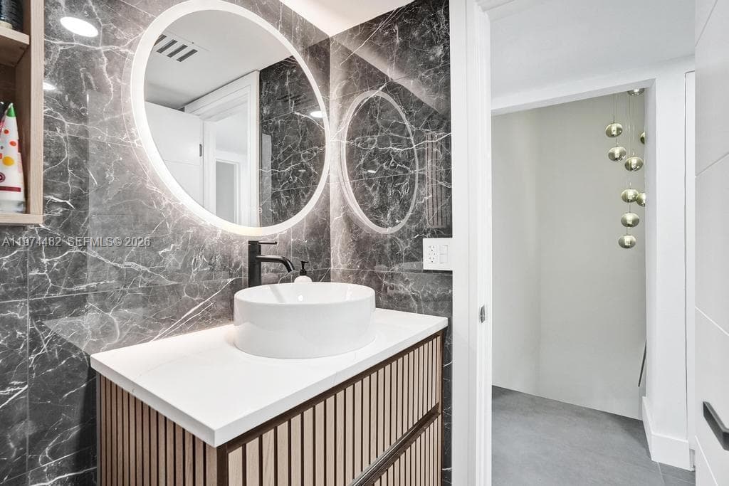 LAKEVIEW TOWNHOUSES · #77 in North Miami Beach - Photo 16