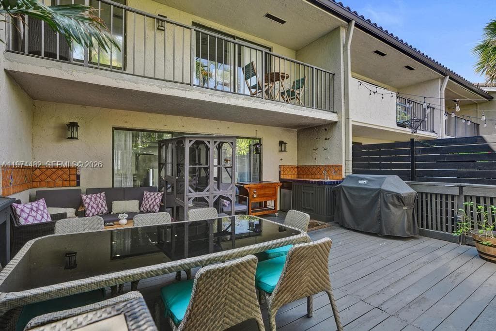 LAKEVIEW TOWNHOUSES · #77 in North Miami Beach - Photo 12