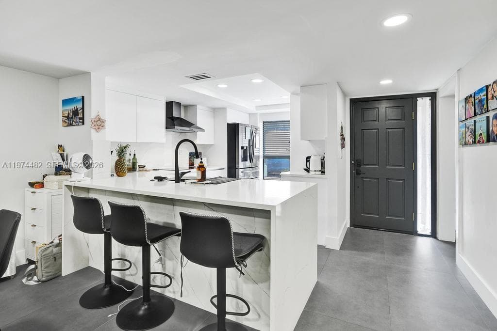 LAKEVIEW TOWNHOUSES · #77 in North Miami Beach - Photo 4