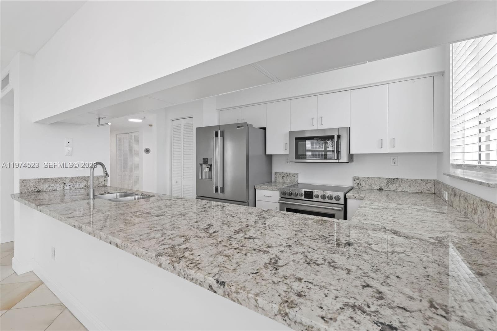 THE FLORIDIAN CONDO · #1102 in Miami Beach - Photo 12