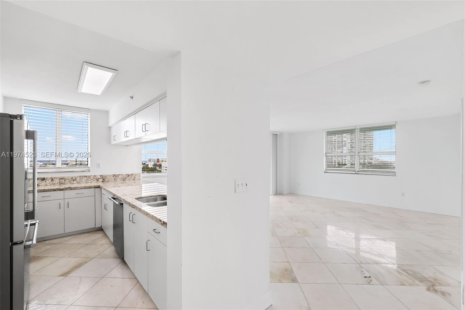 THE FLORIDIAN CONDO · #1102 in Miami Beach - Photo 5
