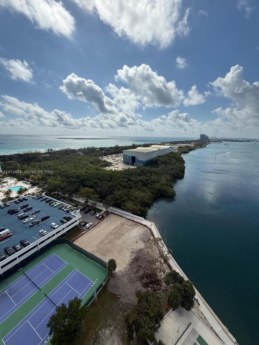 ARLEN HOUSE CONDO · #2106 in Sunny Isles Beach - Photo 3