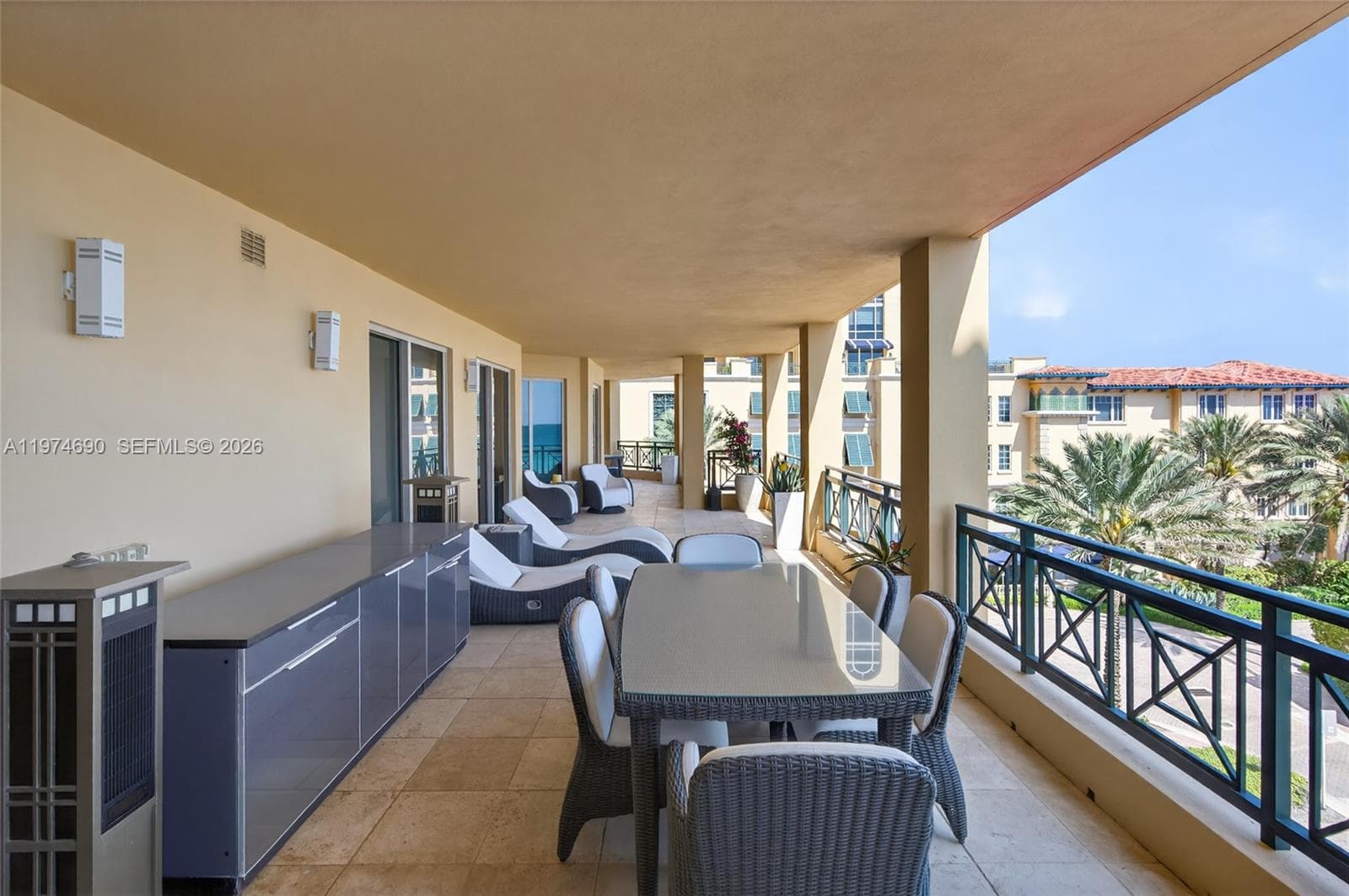 Positano Beach · #401 in Hollywood - Photo 42