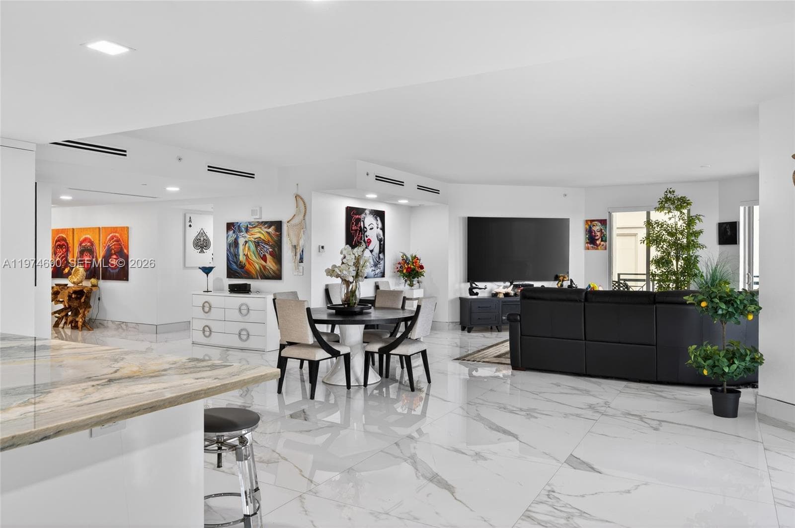 Positano Beach · #401 in Hollywood - Photo 12