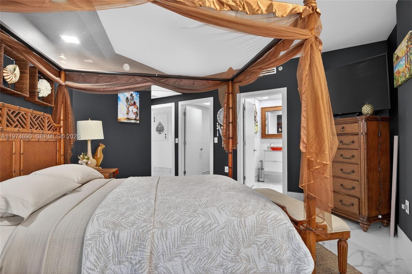 Positano Beach · #401 in Hollywood - Photo 33
