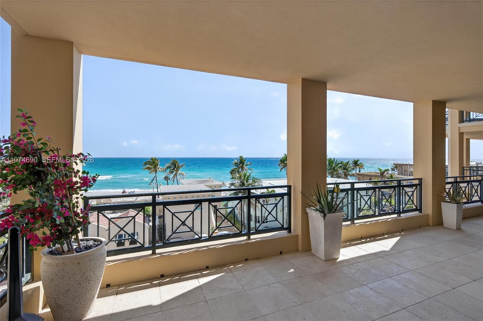 Positano Beach · #401 in Hollywood - Photo 45