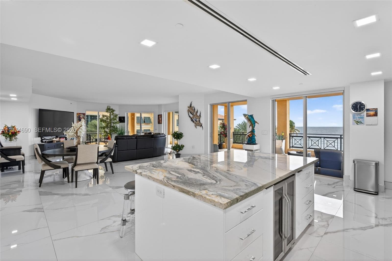 Positano Beach · #401 in Hollywood - Photo 15