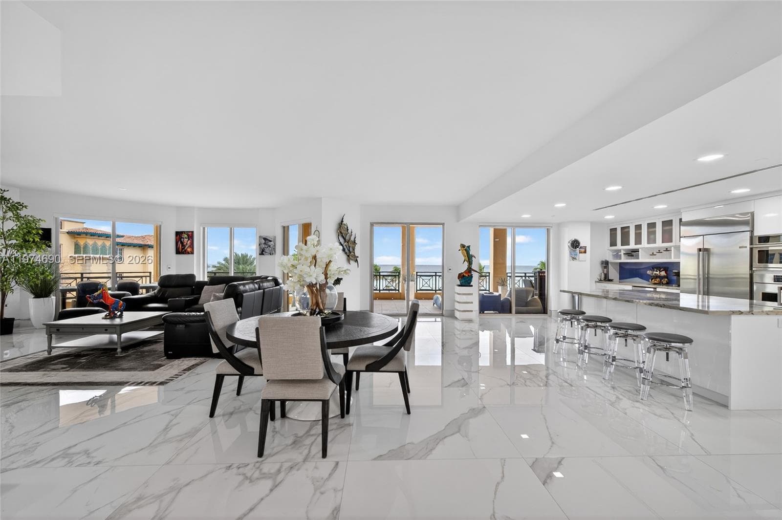Positano Beach · #401 in Hollywood - Photo 11