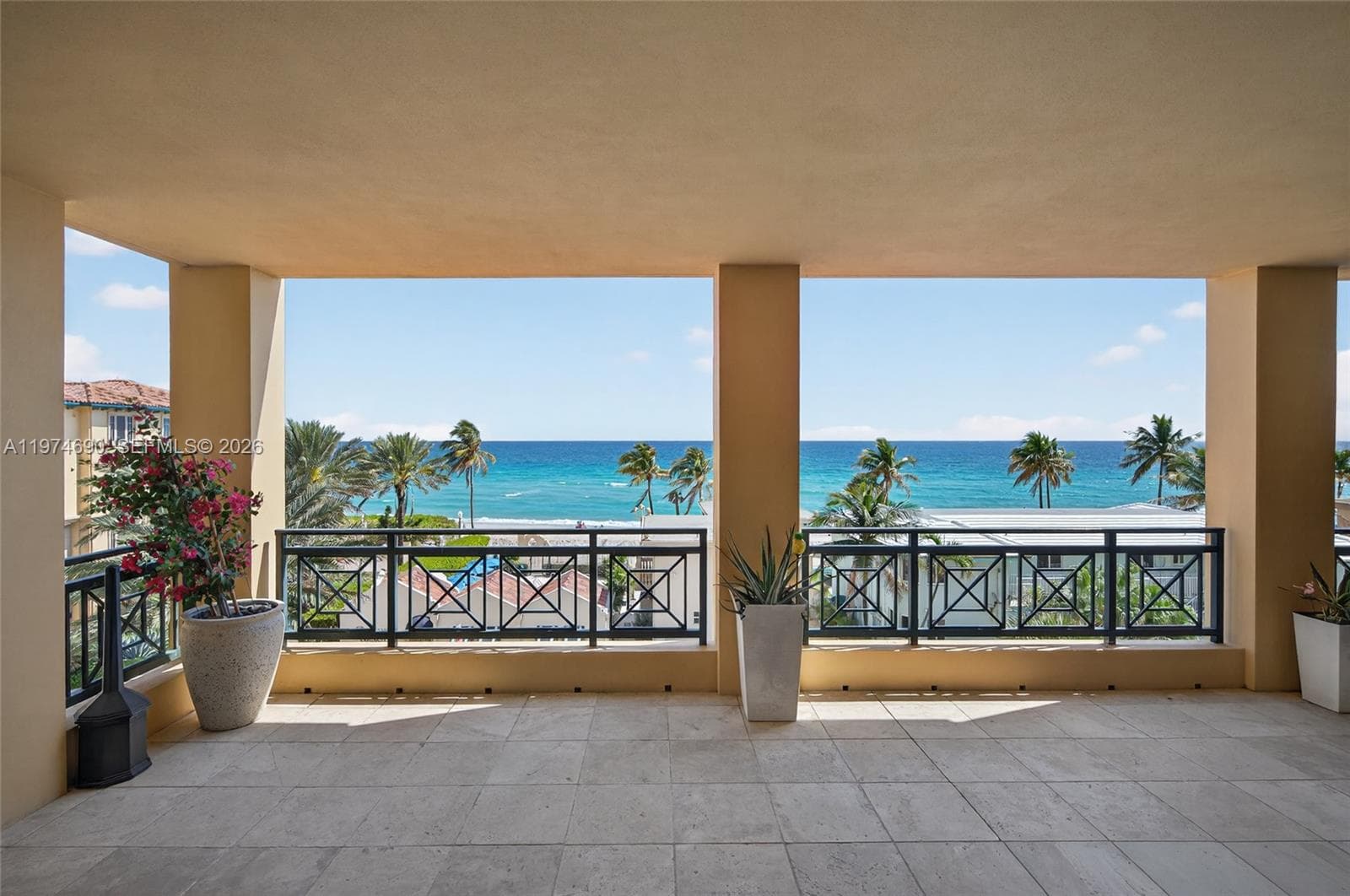 Positano Beach · #401 in Hollywood - Photo 44