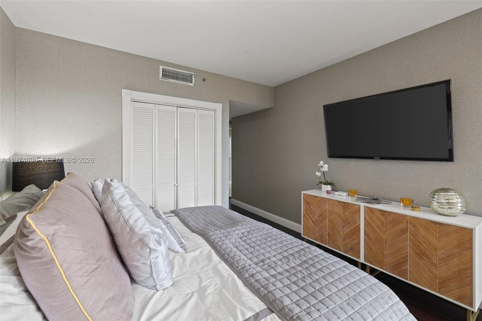 Fourth bedroom with 3-piece Ensuite bathroom