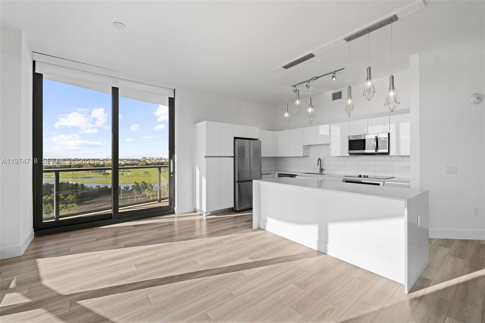 Mondrian Hallandale · #2211 in Hallandale Beach - Photo 4