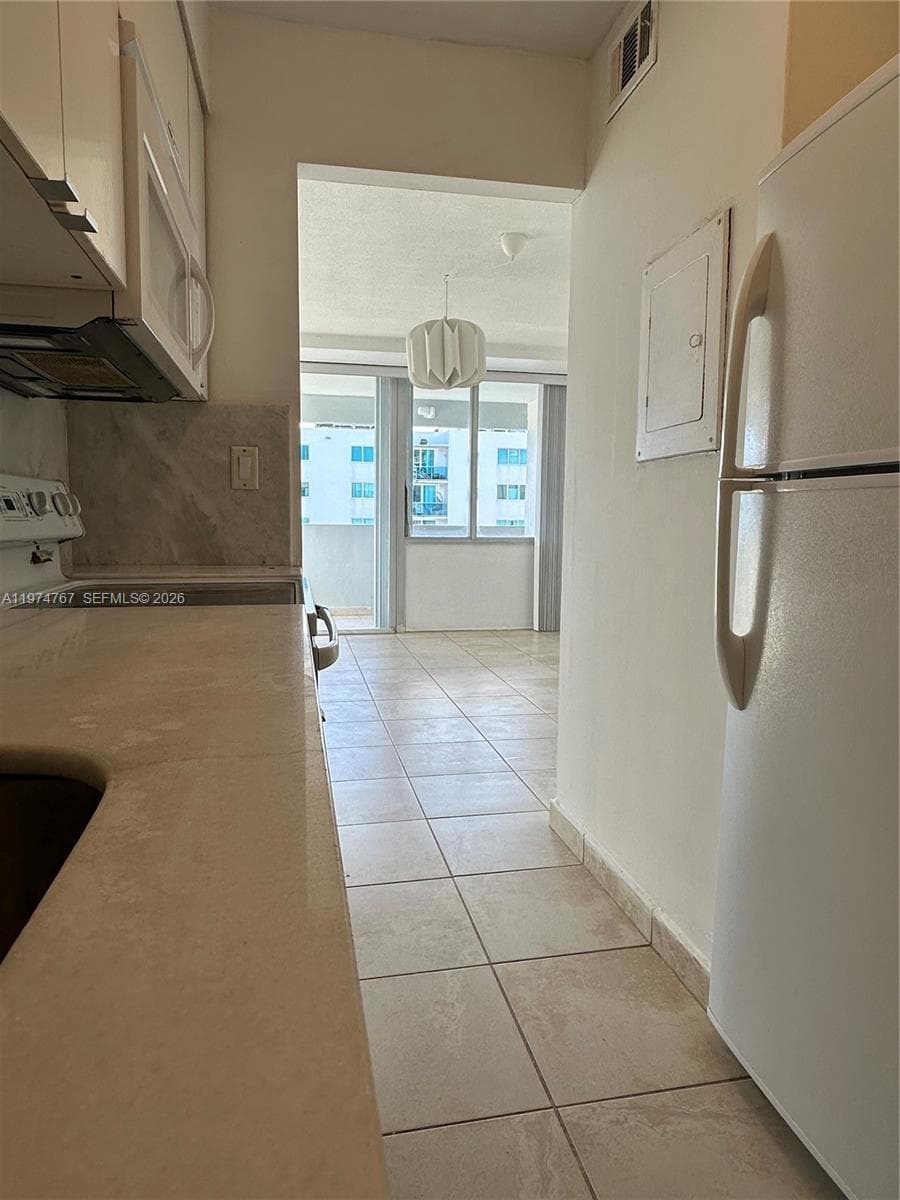 CARIBBEAN TOWERS CONDO · #9I in North Bay Village - Photo 6