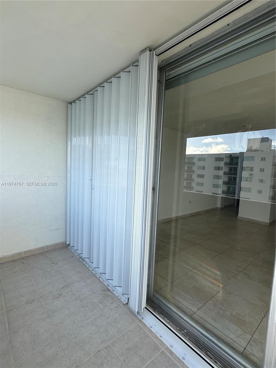 CARIBBEAN TOWERS CONDO · #9I in North Bay Village - Photo 16