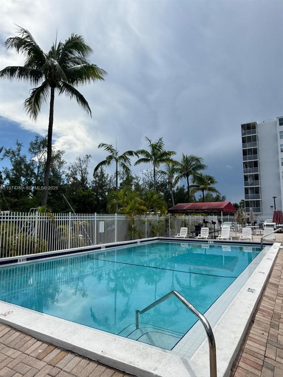 EASTERN SHORES WHITE HOUS · #212 in North Miami Beach - Photo 30