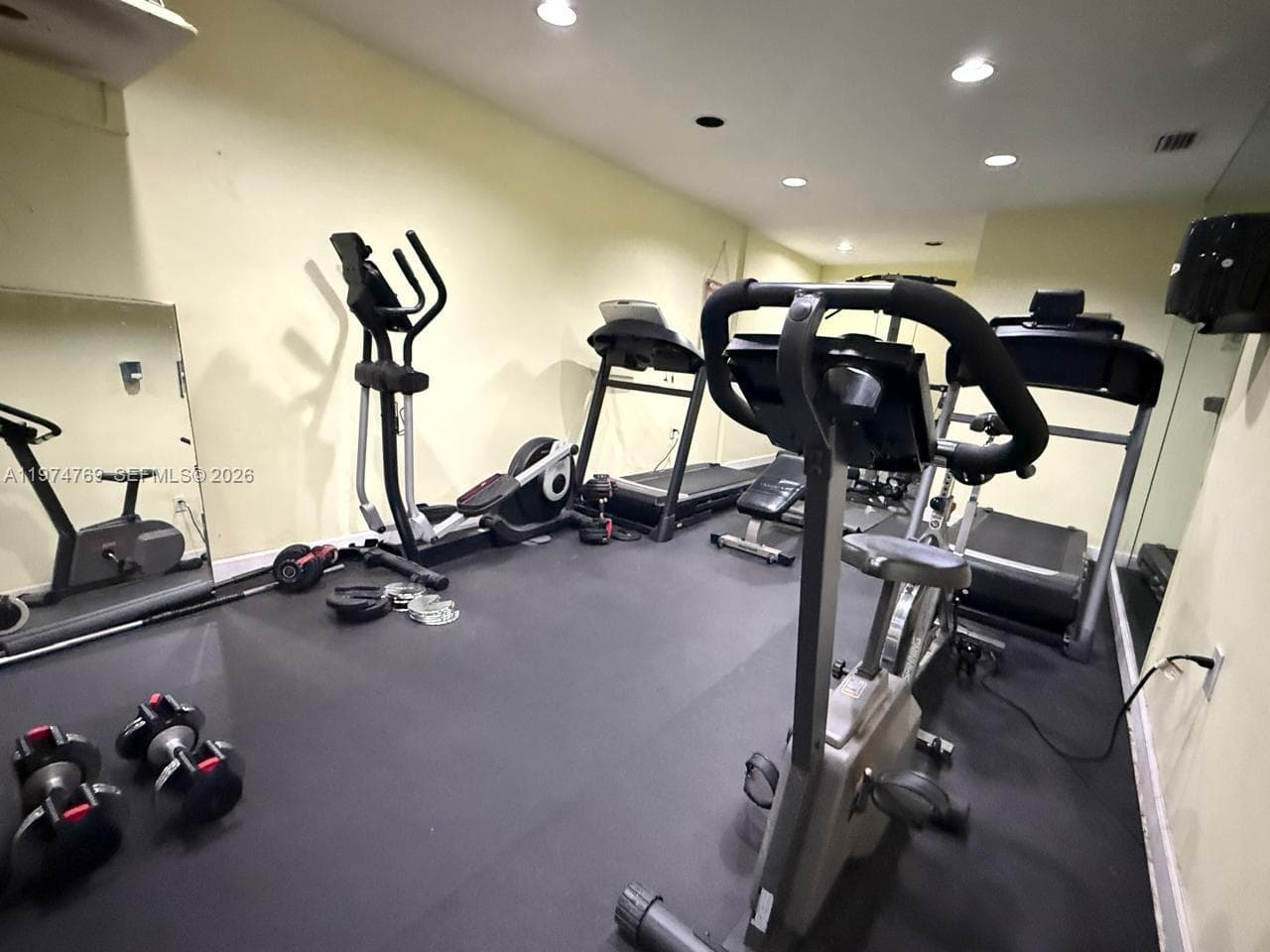 EASTERN SHORES WHITE HOUS · #212 in North Miami Beach - Photo 34