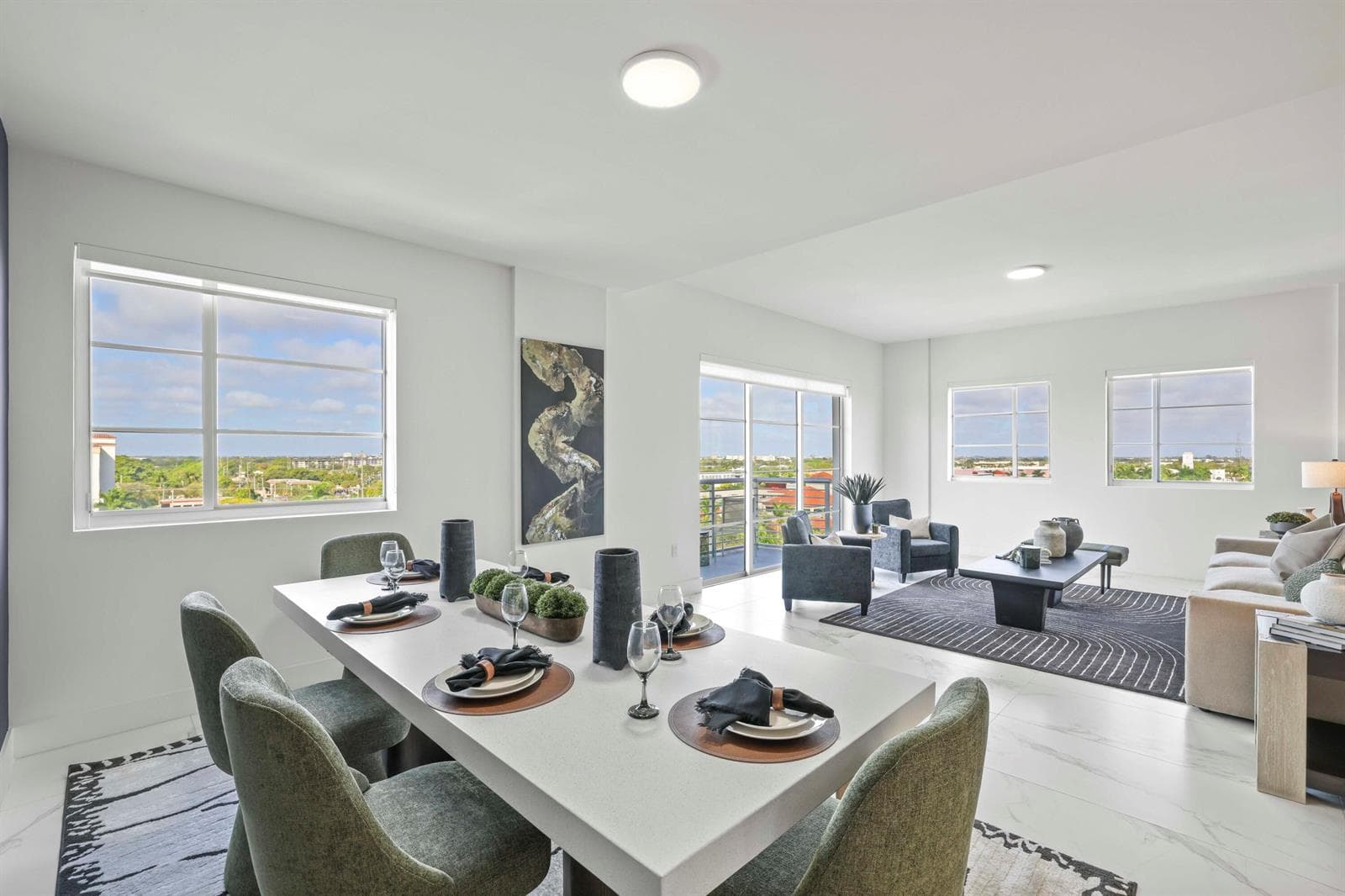 Unit 823 - 10 Dining:Living room