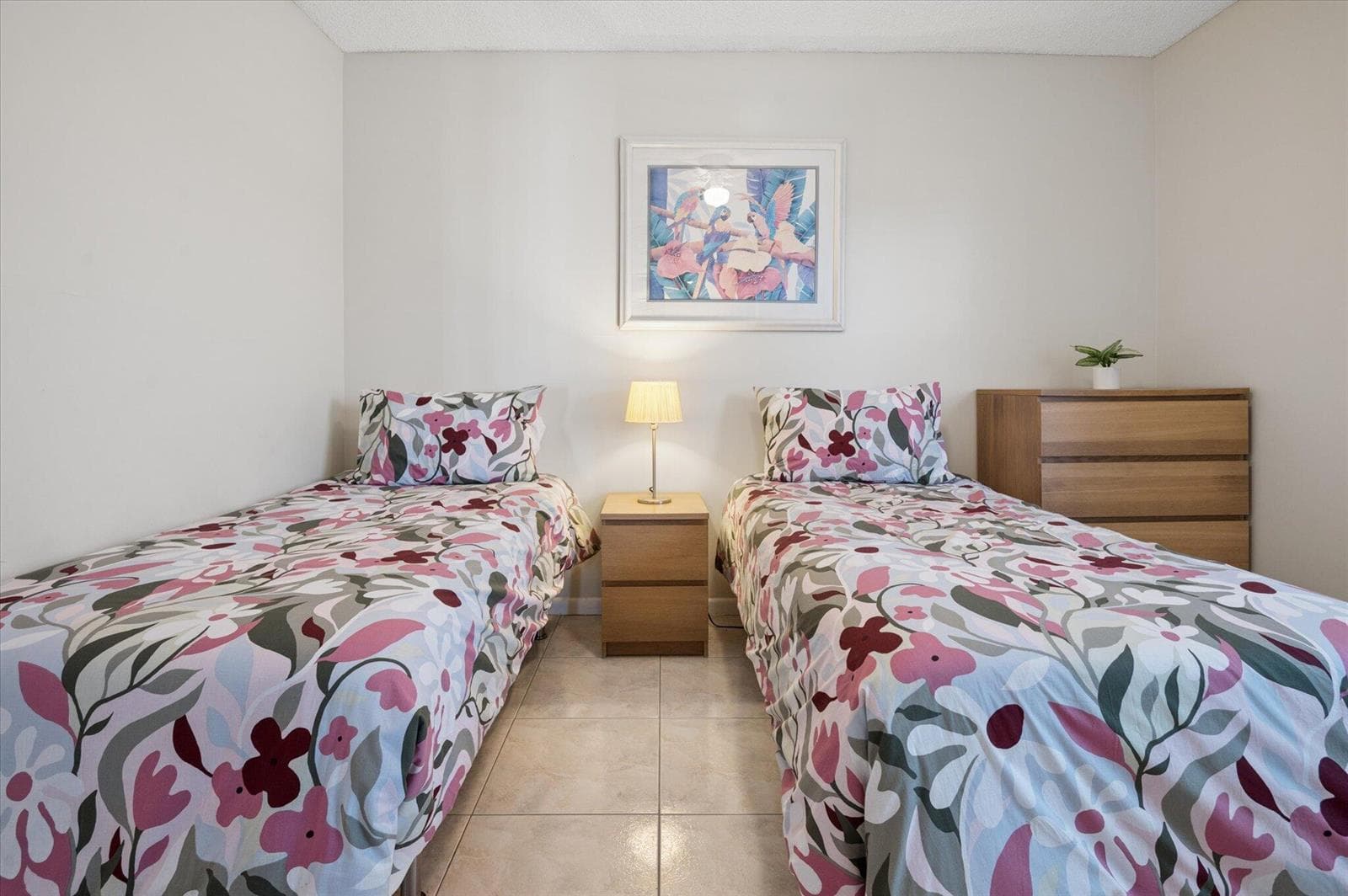 16-Carbonara-720 Orton Ave #206 -16