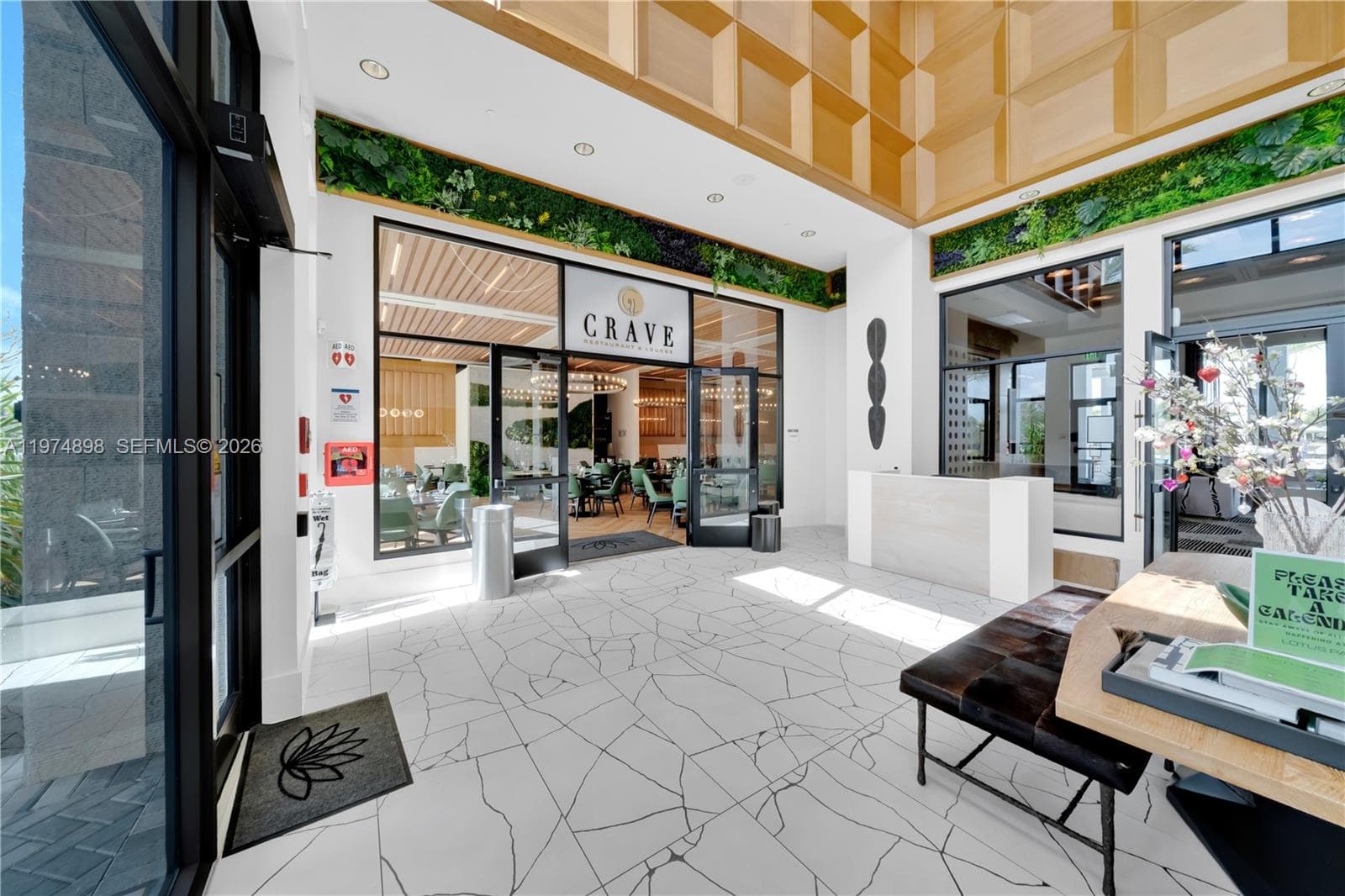 Community Restaurant & Lobby