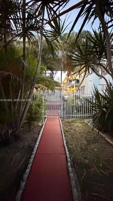 Marseilles Deco Condo · #40 in Miami Beach - Photo 1