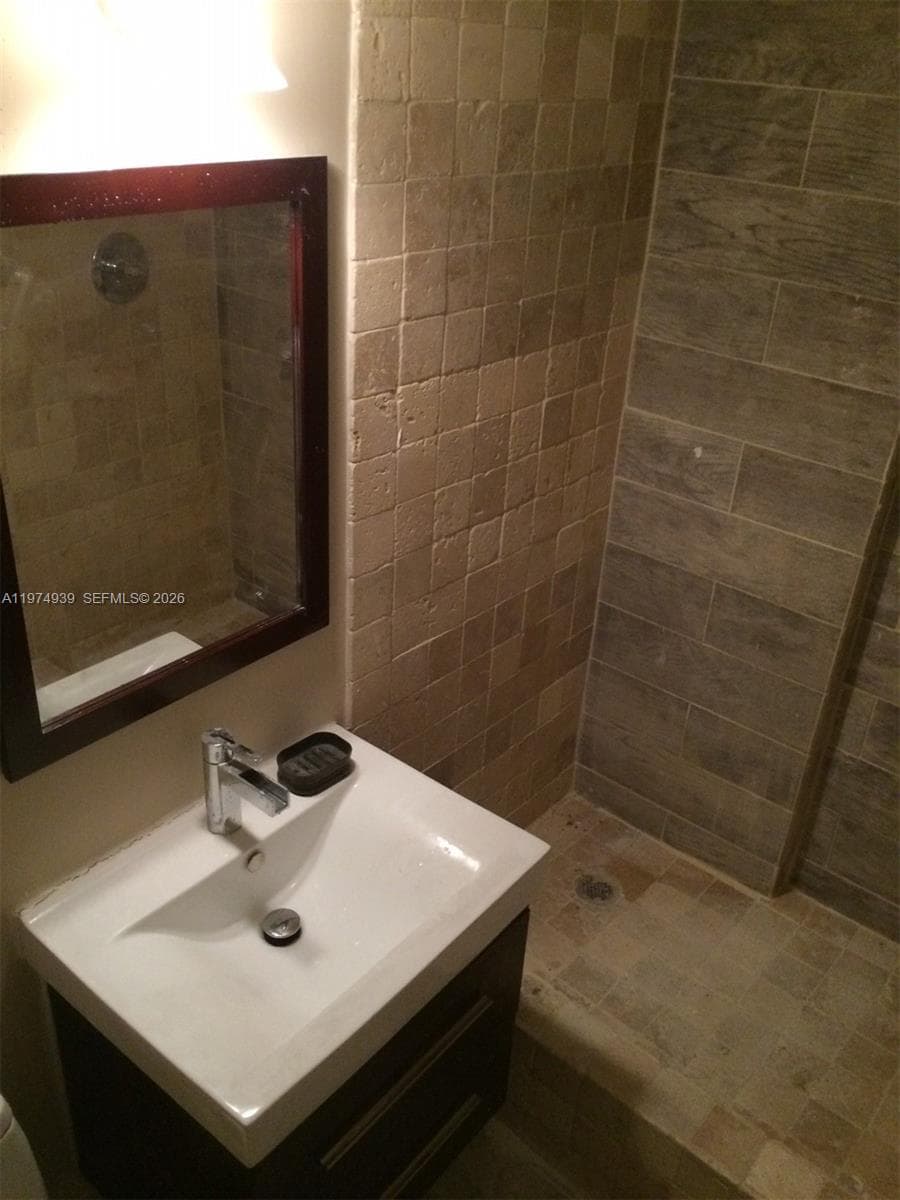 TOWER 1800 CONDO · #9A in Miami Beach - Photo 16