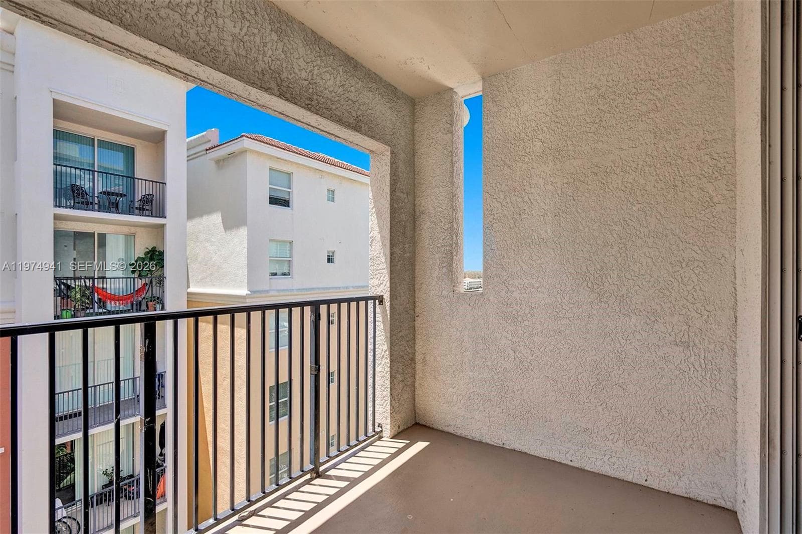Porto Bellagio · #2802 in Sunny Isles Beach - Photo 13