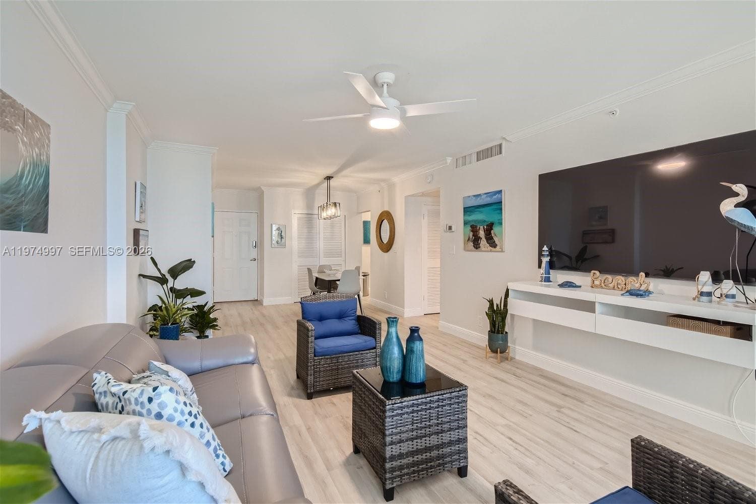 WAVE CONDO · #715 (AVAILABLE NOW) in Hollywood - Photo 3