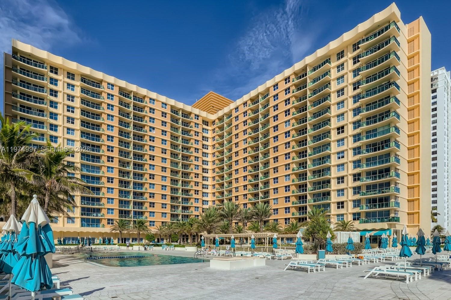 WAVE CONDO · #715 (AVAILABLE NOW) in Hollywood - Photo 18