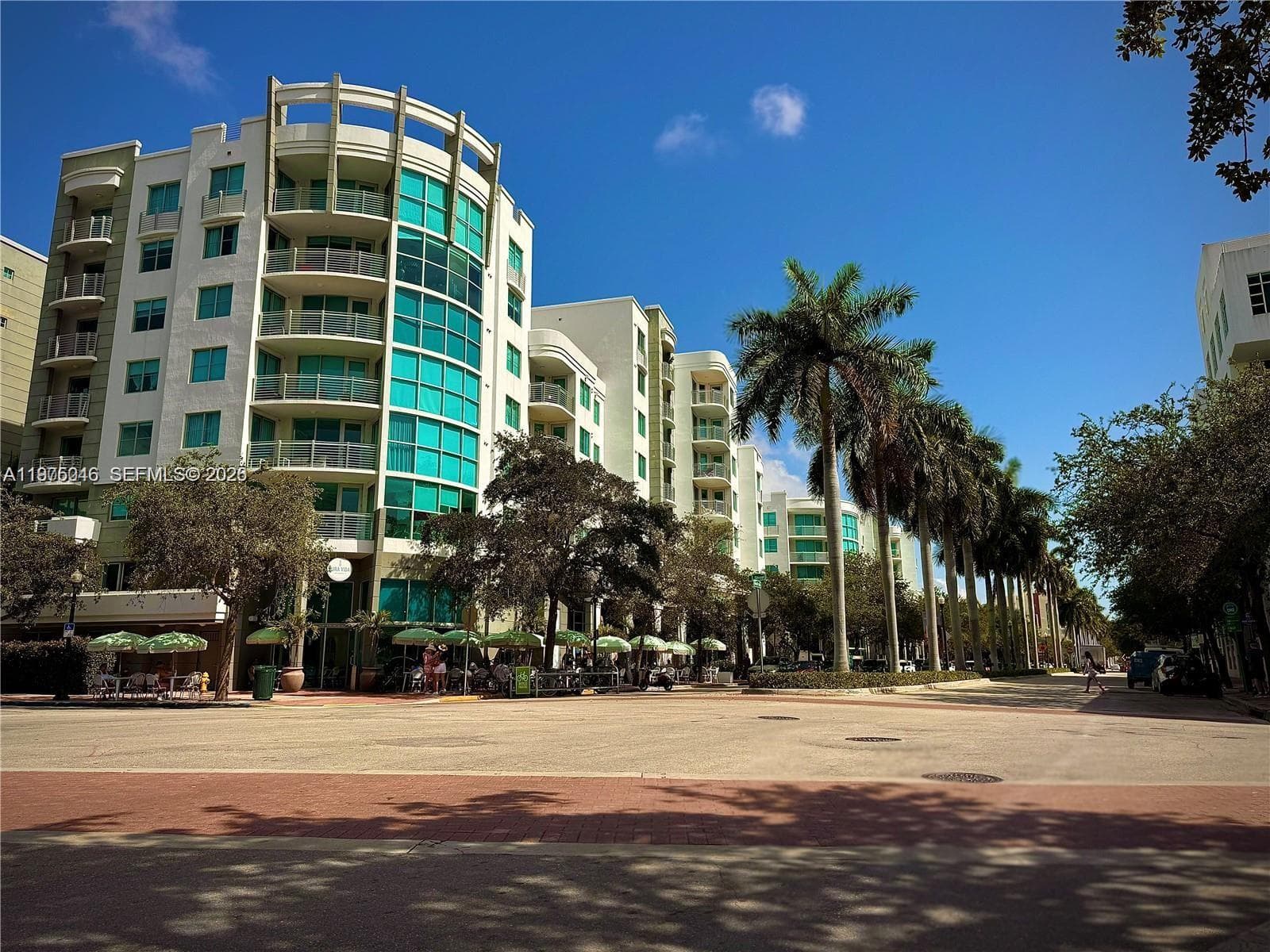 Golden Dreams Condo · #18 in Miami Beach - Photo 5