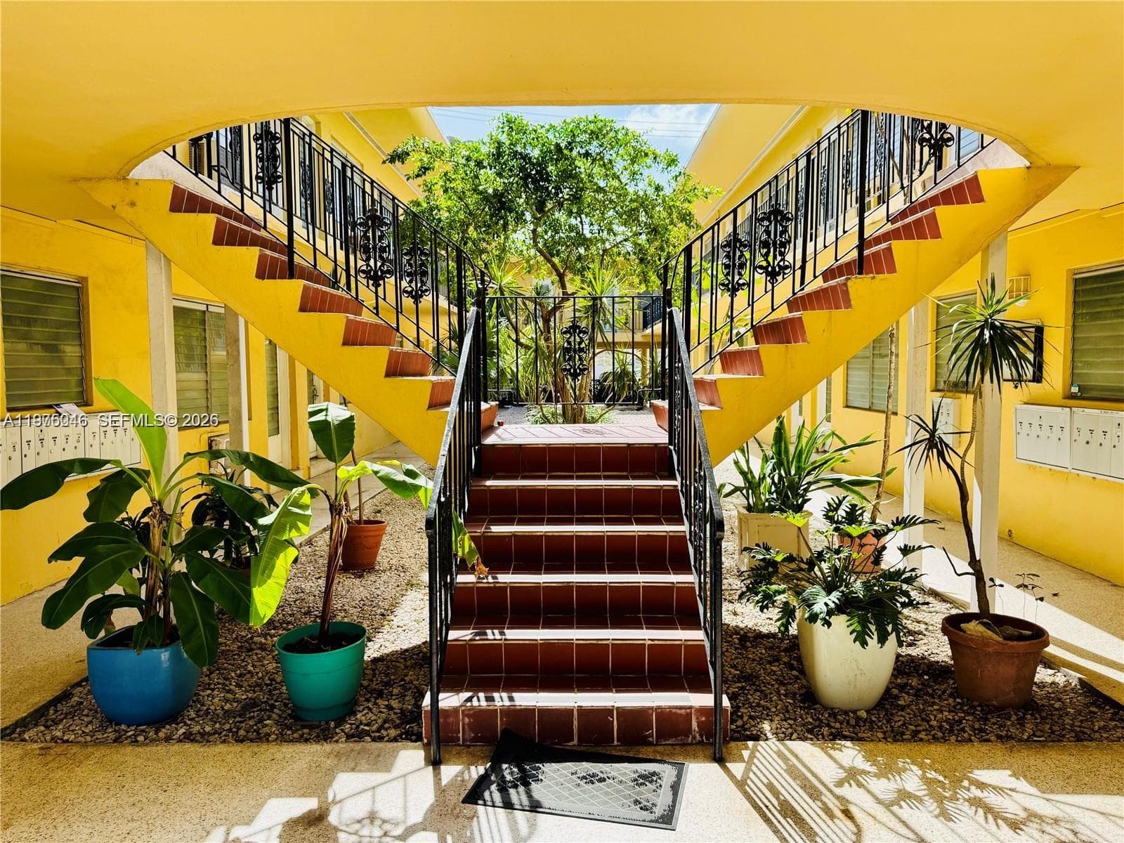 Golden Dreams Condo · #18 in Miami Beach - Photo 4
