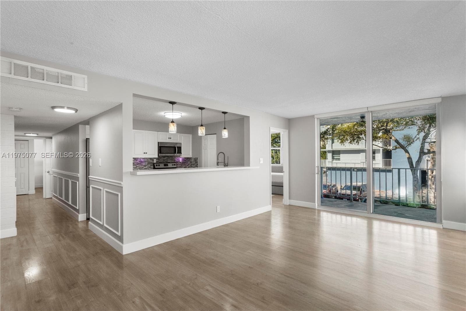 REEF CLUB · #2G in North Miami Beach - Photo 15