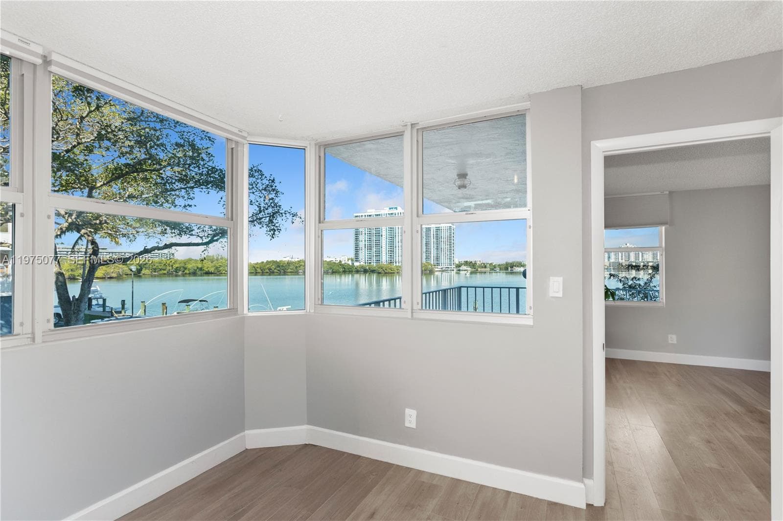 REEF CLUB · #2G in North Miami Beach - Photo 4