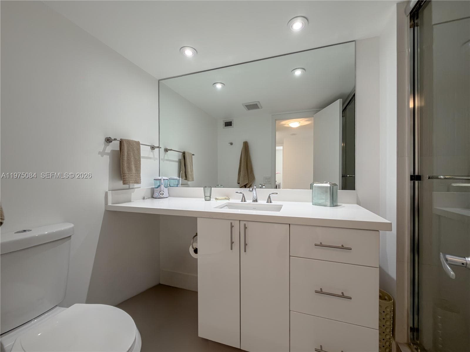 COMMODORE PLAZA CONDO · #2108 in Aventura - Photo 27