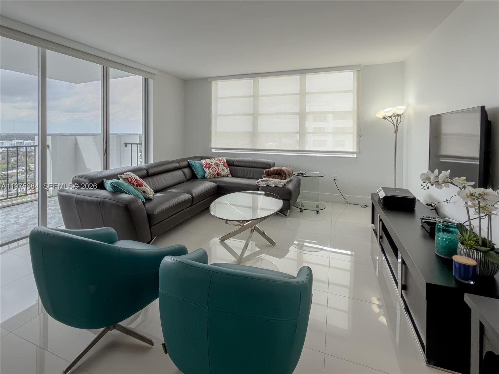 COMMODORE PLAZA CONDO · #2108 in Aventura - Photo 10