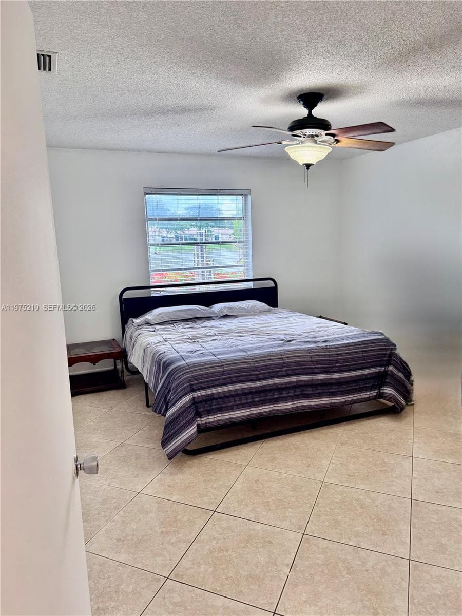 8838 Bella Vista Dr photo 6